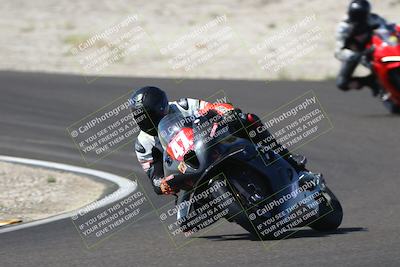 media/Sep-21-2025-TrackDaz (Sun) [[277c75b276]]/A Group/11am (Turn 3)/